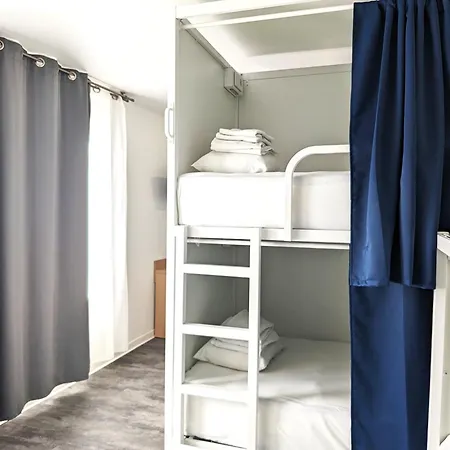 Pb - Gare אכסניה