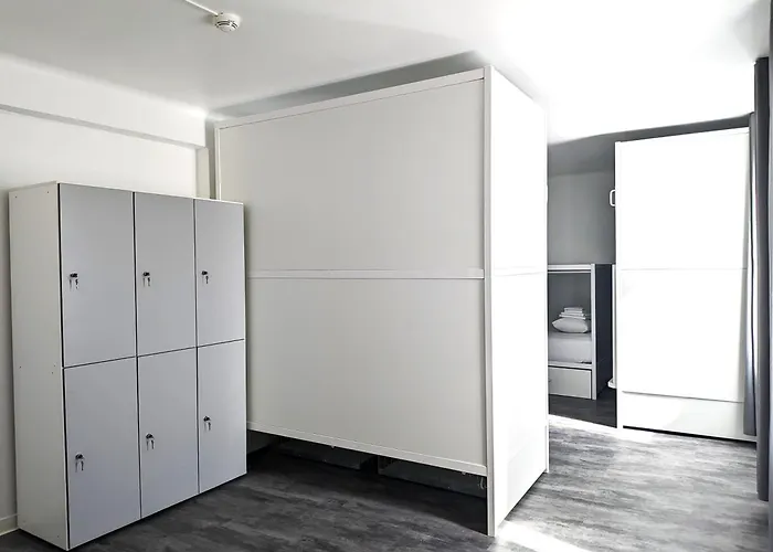 Pb - Gare Hostel Perpignan